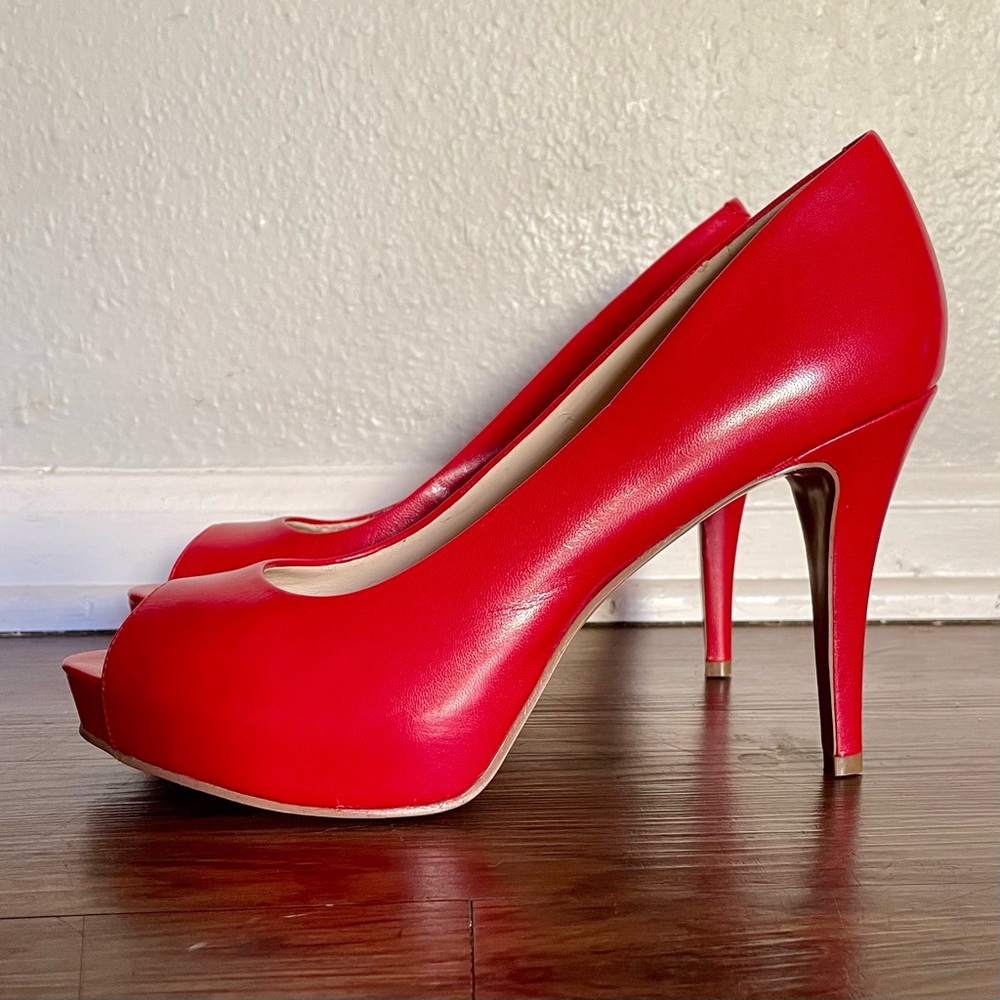 Nine West Bold Red Leather Peep-Toe Heels Pumps Size 10